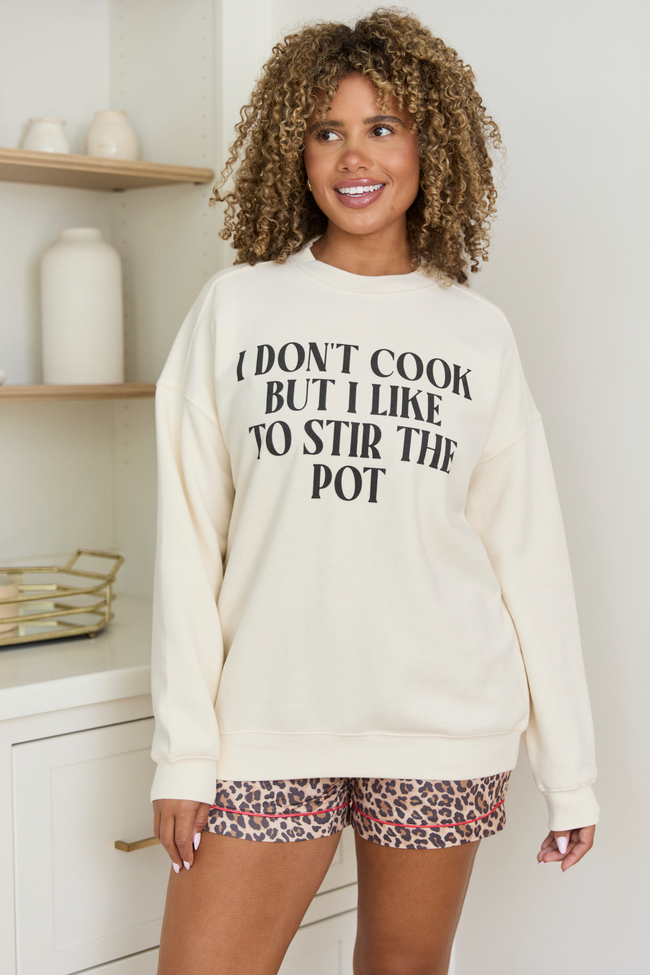 I Don't Cook Cream Graphic Sweatshirt - Image 3