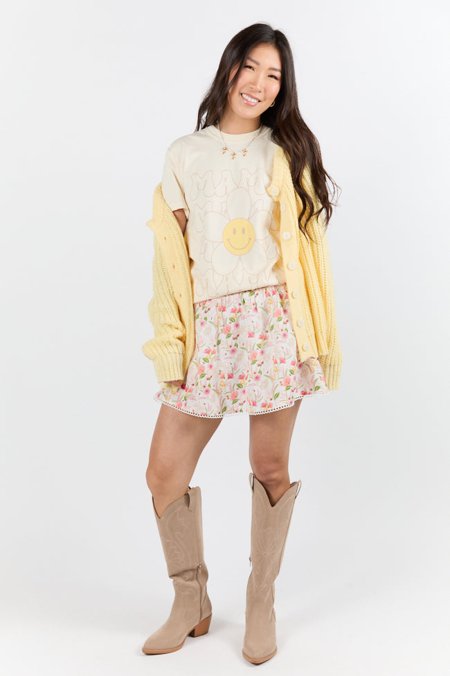 Retro Mama Daisy Ivory Graphic Tee - Image 3