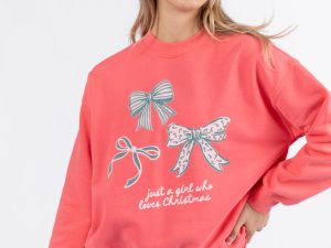 Just A Girl Who Loves Christmas Light Red Graphic Sweatshirt