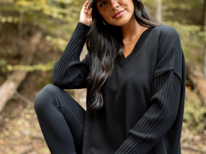 Mariah Black Relaxed Long Sleeve Pullover Tunic